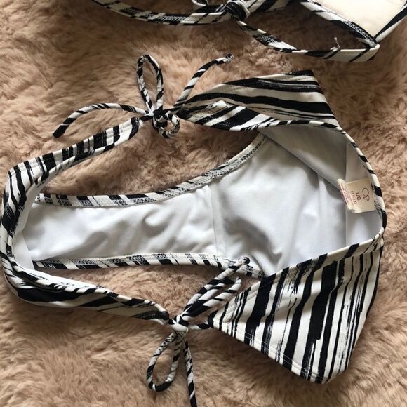 OP black and white striped bikini top bottom - Picture 6 of 6